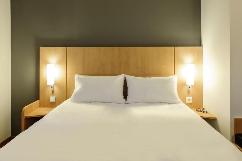 Ibis Budget Berlin Kurfuerstendamm - Neu Renoviert Exteriör bild